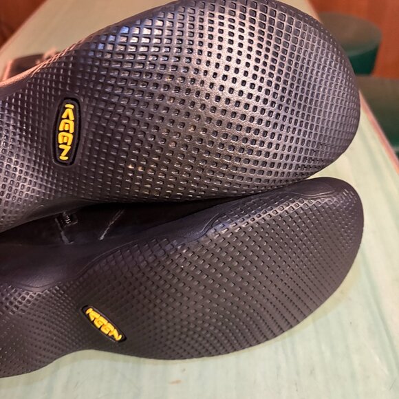 NEW Womens Keen Water Resistant Black Leather Bern Baby Bern Boots Size 9 - Picture 6 of 9